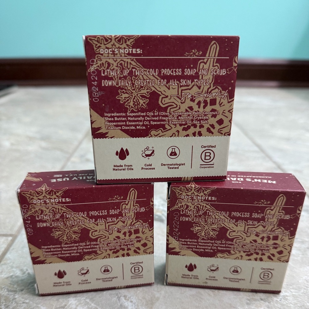 Dr. Squatch Limited Edition Frosty Peppermint Soap - Picture 2 of 5